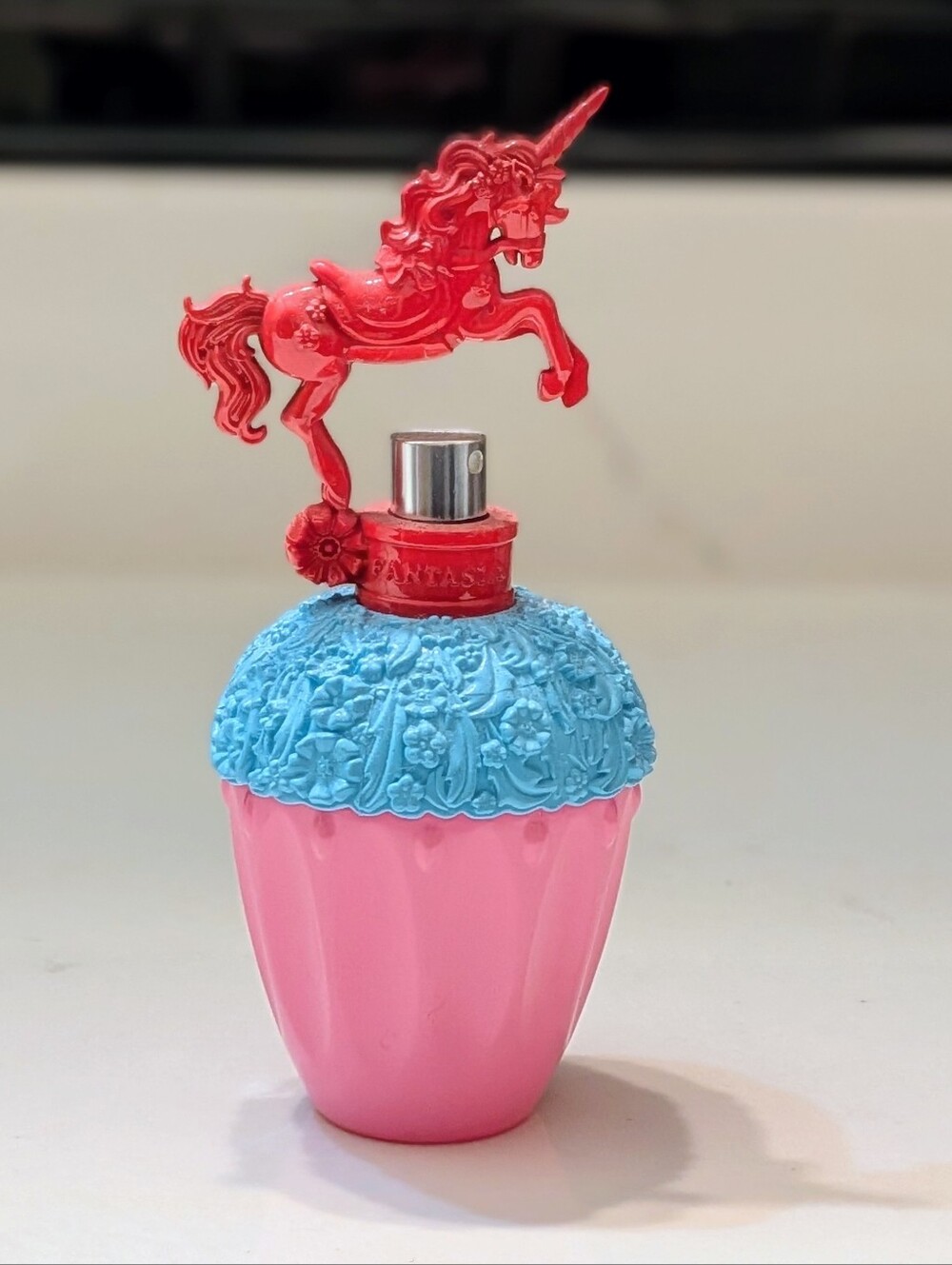 Anna Sui Fantasia Pop Surprise